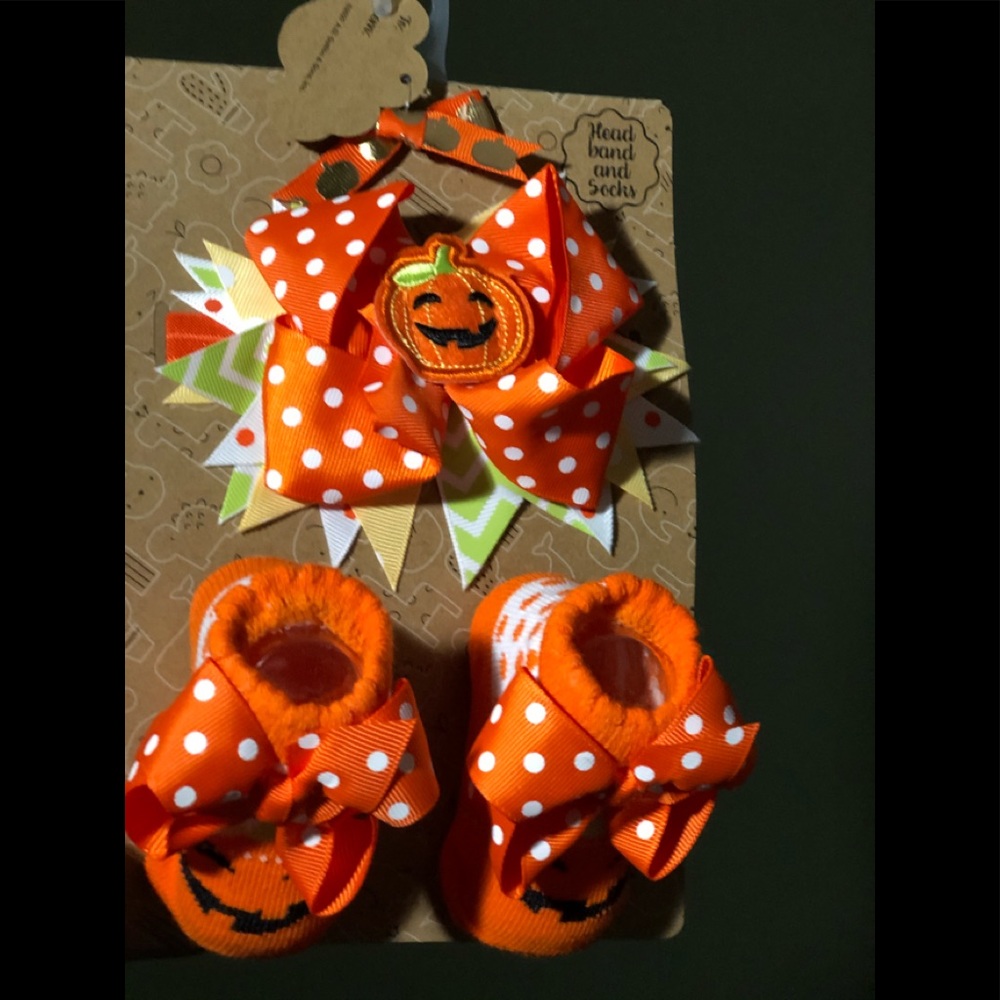 Baby essentials halloween  Headband & socks - 0-6 M